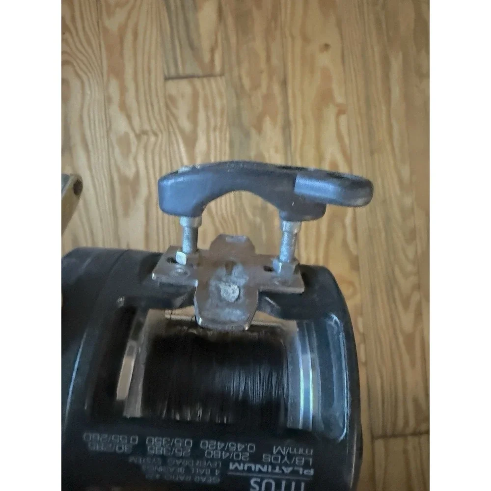 Okuma Titus Platinum TI 50 Trolling Reel Saltwater Lever Drag 4.2:1 Gear Ratio